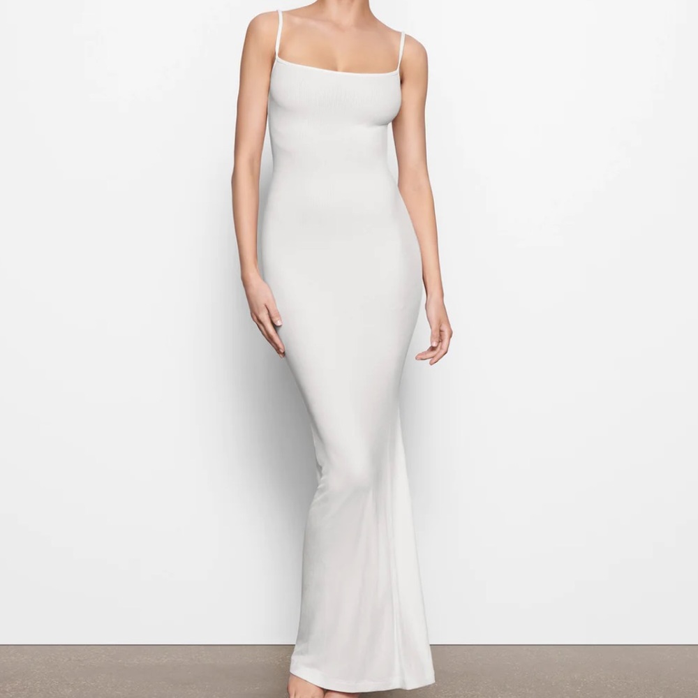 SKIMS SOFT LOUNGE MAXI DRESS
